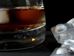 Alkohol am Arbeitsplatz – Suchtbeauftragter Bernd Wölkert im Interview